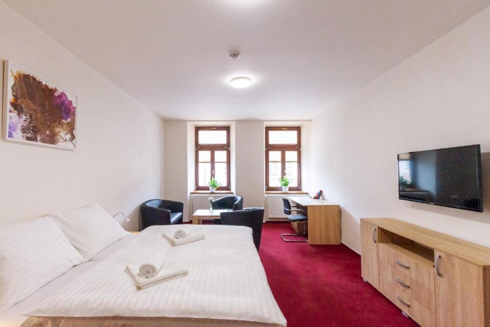Hotel Ungar Свитави Экстерьер фото