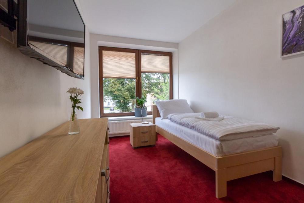 Hotel Ungar Свитави Экстерьер фото